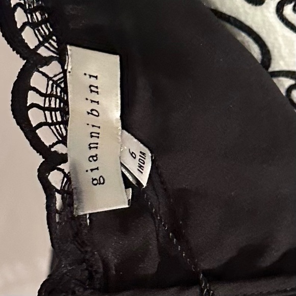 NWT Gianni Bini Lace Sweetheart Tie Shoulder Sheer Overlay Dress Size 6 - Picture 6 of 10